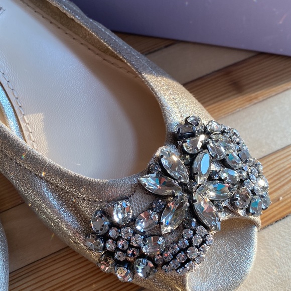 Vera Wang Lavender flats - Picture 2 of 7